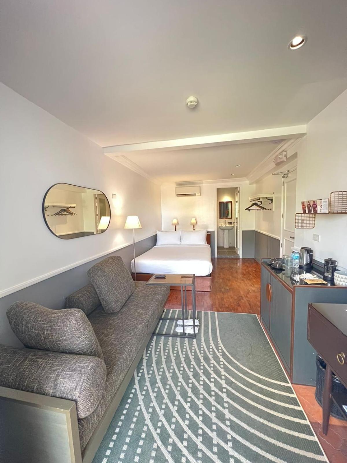 The Henry Miranila Quezon 3*